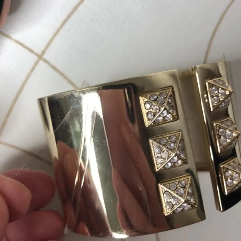 Victoria’s Secret gold toned bracelet with rhinestones
